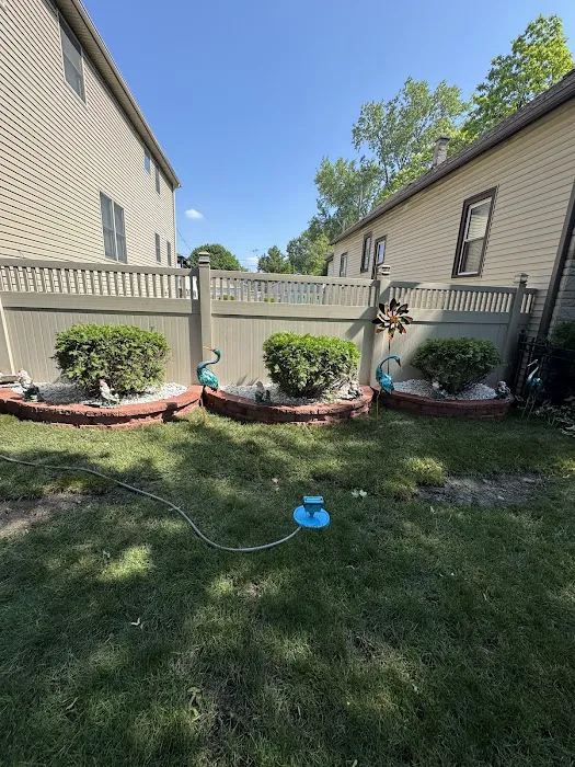 Bermudez Landscaping and snow removal Picture 1