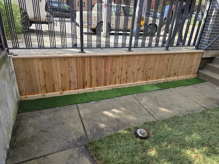 Bermudez Landscaping and snow removal Picture 4