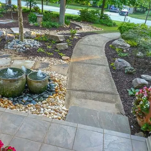 javi's landscaping Picture 2