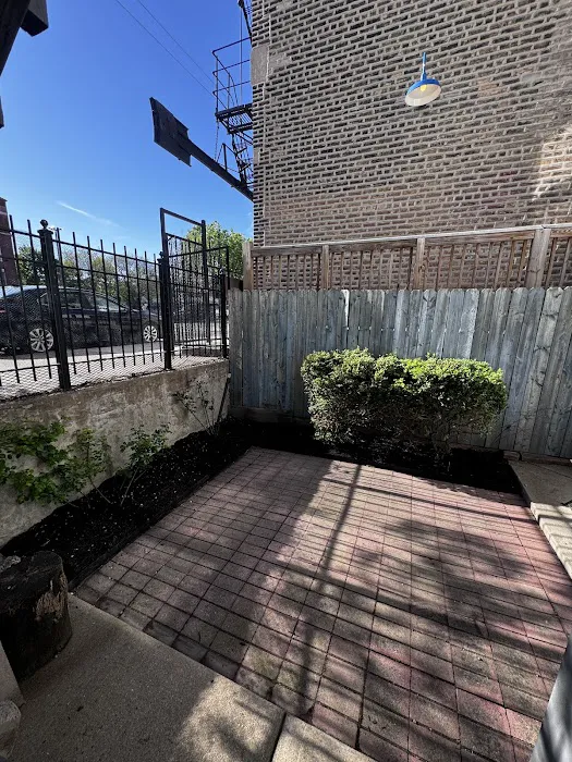 Arts Landscaping & Maintenance LLC Picture 3