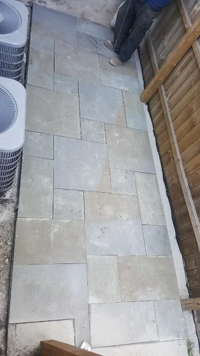 JR Landscaping Services Picture 2