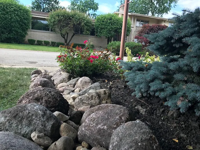 Patch Landscaping & Snow Removal Picture 4