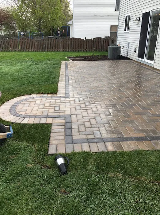 Martínez Pavers & Landscaping Picture 9