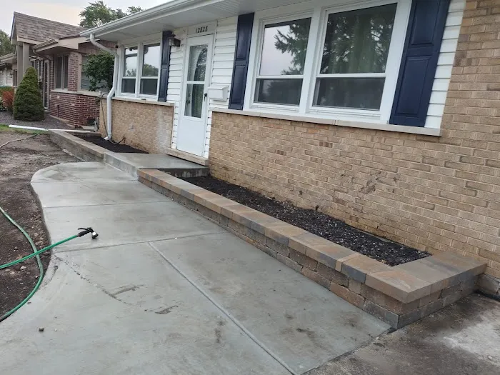 Manny’s landscaping LLC Picture 6