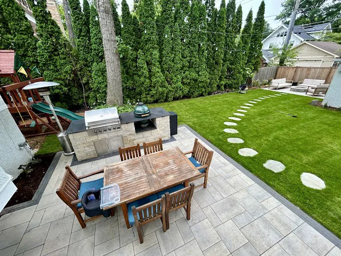 Evanston Landscaping LLC Picture 10
