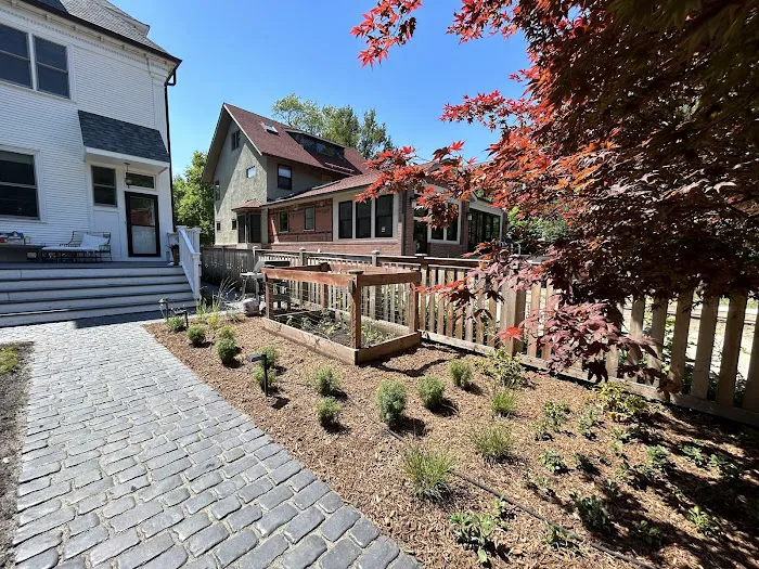 Evanston Landscaping LLC Picture 3
