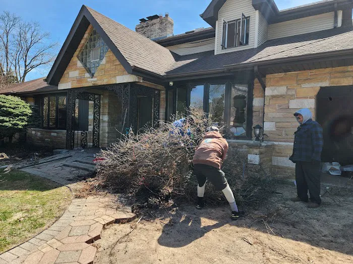 Landscaping R Padilla Picture 1