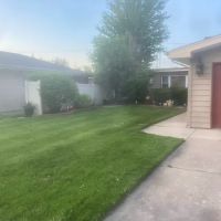 Bobby’s lawncare and landscaping ico