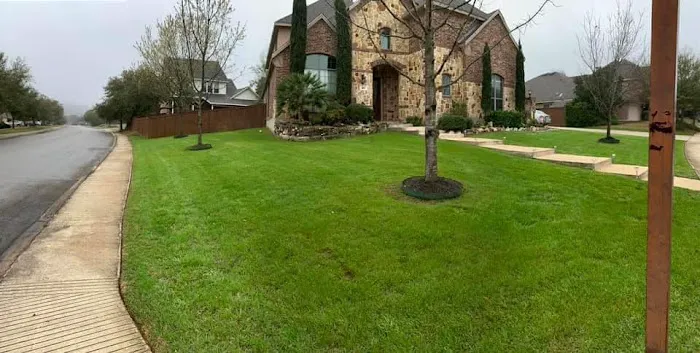 Westmont Landscaping Picture 7