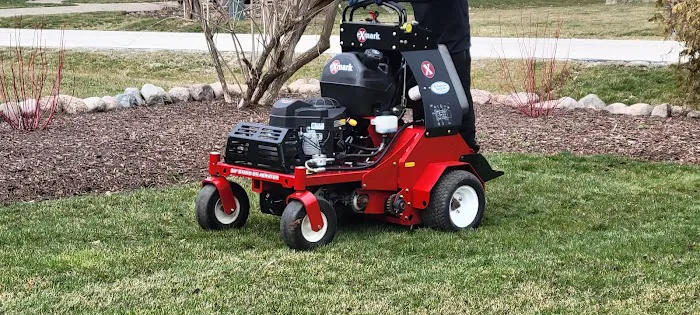Moore's Lawn Maintenance Picture 1