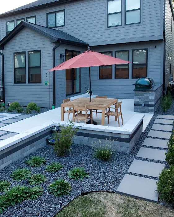 SELVIN'S LANDSCAPING | DESIGN & BUILD CO. Picture 3
