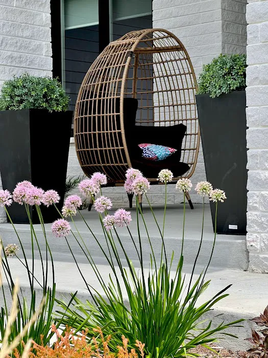 Amliv Land Designs Picture 10