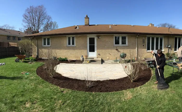 Midwest Landscaping Design & Tree Service Inc. Picture 1