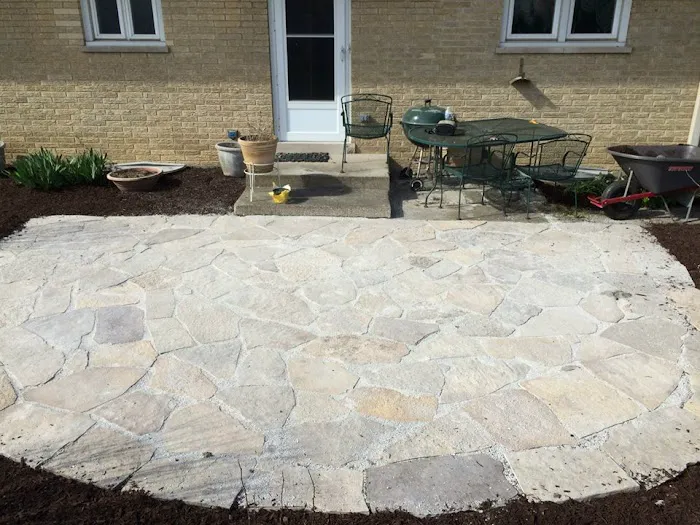 Midwest Landscaping Design & Tree Service Inc. Picture 4