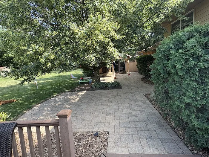 Benito's Landscaping Inc Picture 10