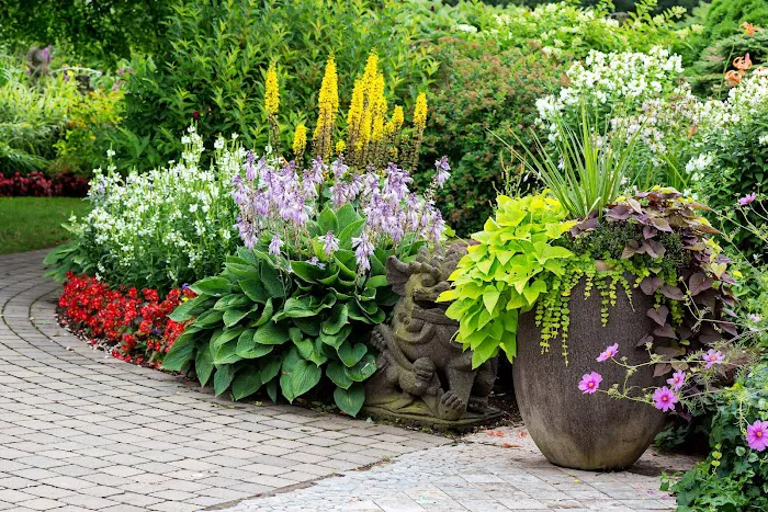 FoxRiver Landscaper Picture 8