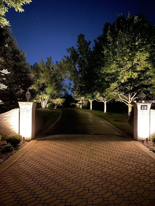 Artistic Outdoor Lighting - Chicagoland's Landscape Lighting Picture 8