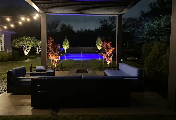 Artistic Outdoor Lighting - Chicagoland's Landscape Lighting Picture 7