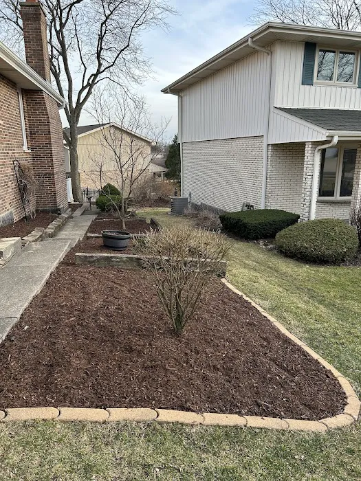 Max's Lawn and Landscaping Picture 10
