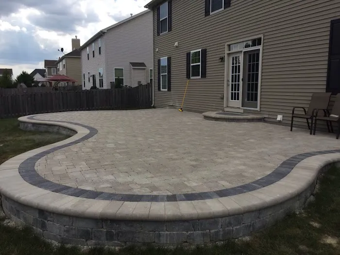 Durane's Landscaping Picture 3