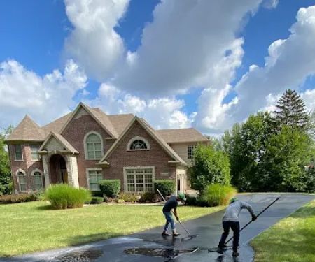 L&O Landscaping And Sealcoating LLC