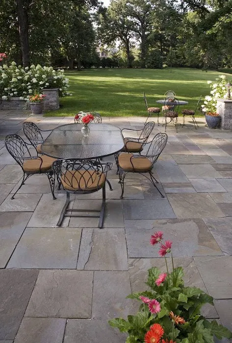 Bruss Landscaping Picture 4