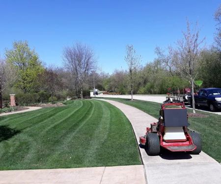 Lou's Lawn Care