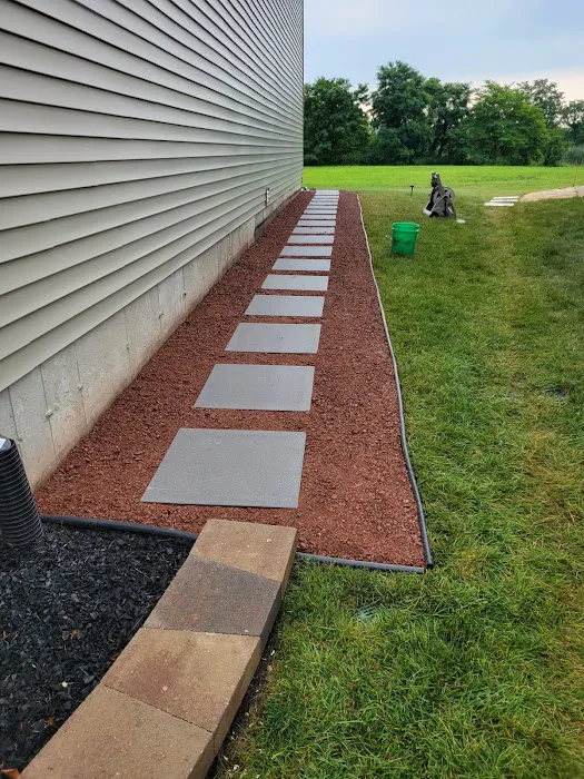 Orlandos Landscaping Picture 2