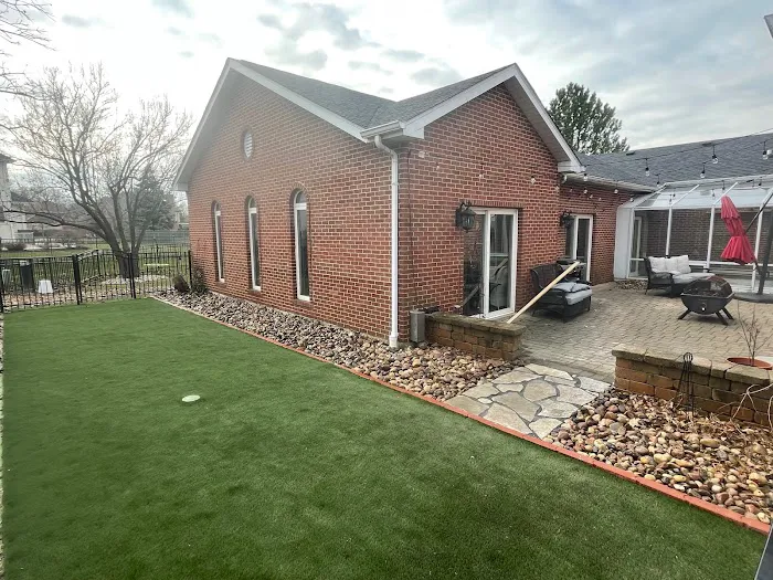 Rich's Landscape and Snow Removal LLC Picture 2