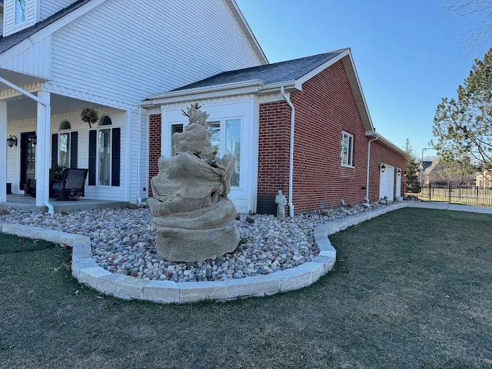 Rich's Landscape and Snow Removal LLC Picture 1
