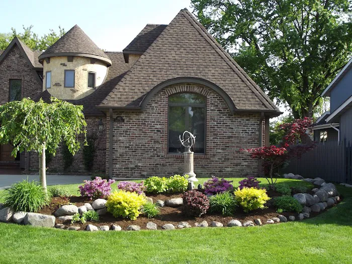 Viello Landscapes, LLC Picture 1