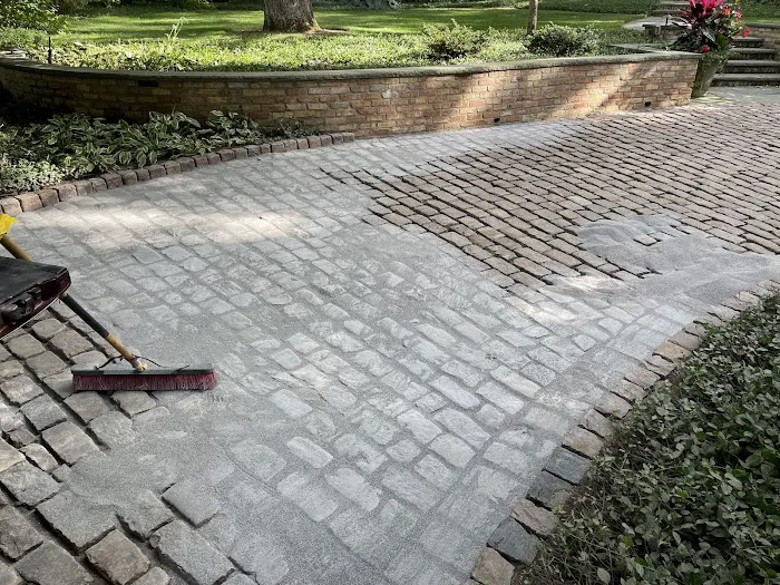 Gerardo's Landscaping & Snow Removal LLC Picture 7