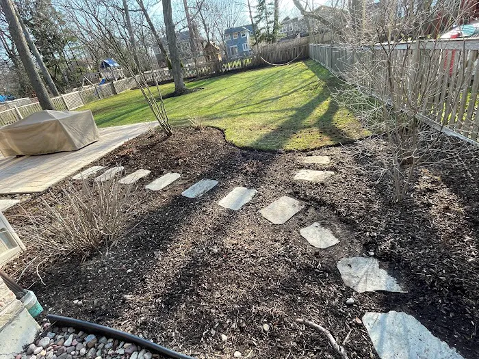 Gerardo's Landscaping & Snow Removal LLC Picture 4