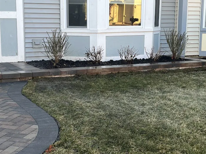 P Carino Landscaping Picture 7