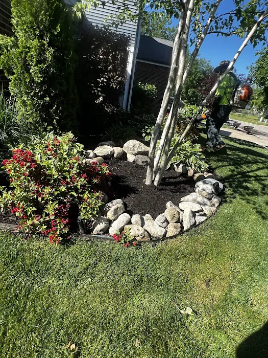 ROCKVALLEY LANDSCAPING AND LAWN CARE Picture 8