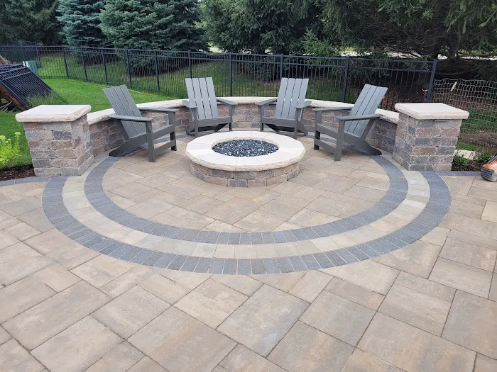 Infinity Lawn & Landscaping Picture 2