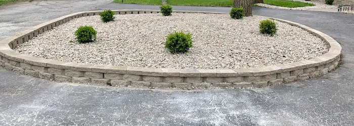 R & J Landscaping and Concrete Picture 2