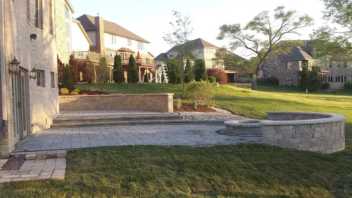Crew Cut Lawn & Landscape Picture 9