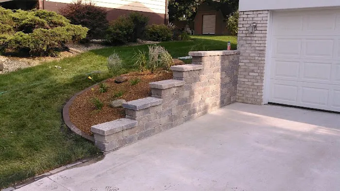 Crew Cut Lawn & Landscape Picture 6
