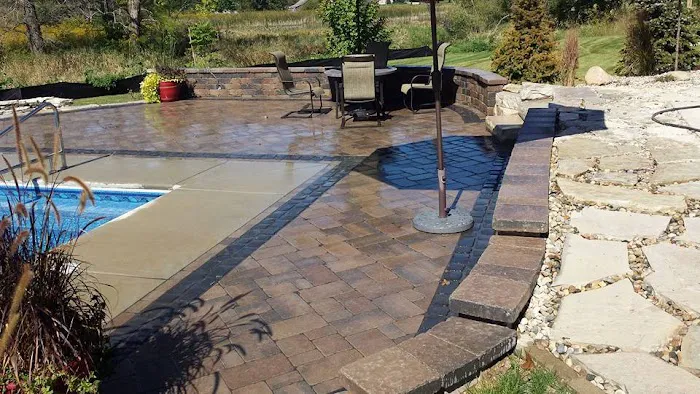 Crew Cut Lawn & Landscape Picture 10