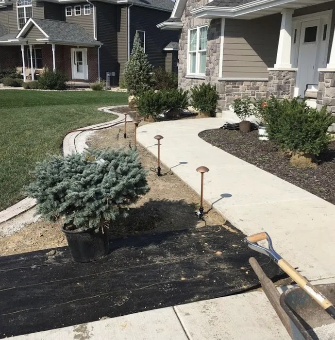 Matt's Lawn Care & Landscaping Picture 7