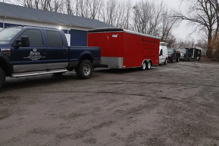 Ricco's Repair Service Picture 1