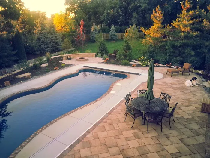 Royal Pools G2 Landscaping Picture 1
