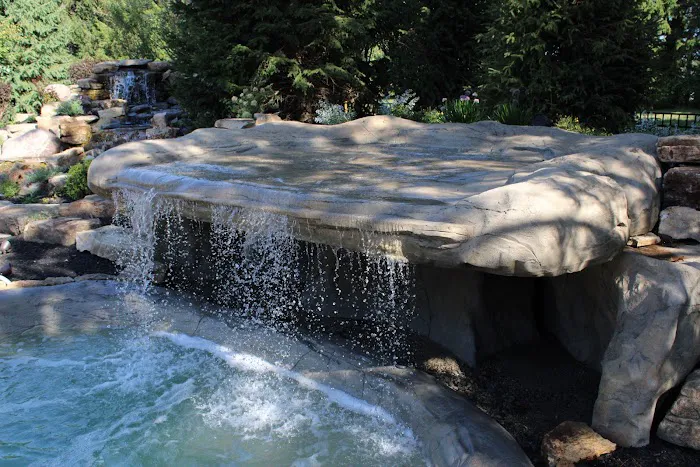 Dean's Pools & Landscaping Inc Picture 8