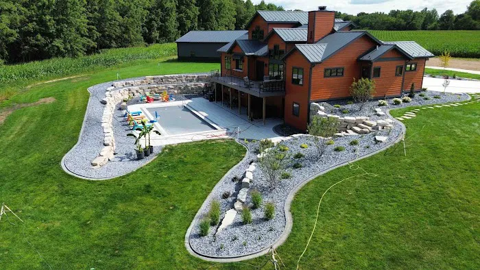 Dean's Pools & Landscaping Inc Picture 7