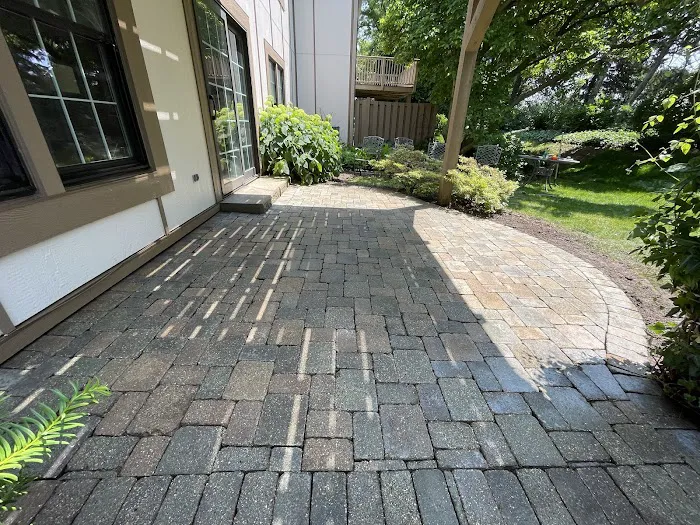 Coss Landscaping Picture 2