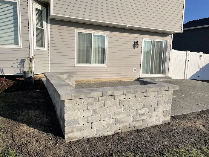 Hy-Tech Landscaping Picture 7