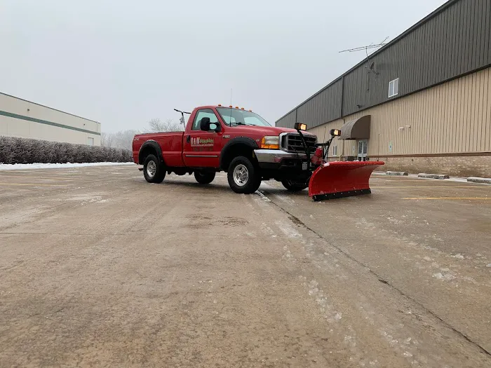 R&M Snowplowing and Lawn Service, LLC Picture 9
