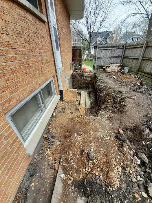 Looking Good Landscaping Picture 2