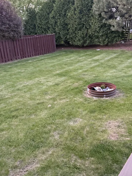Larry & Sons Landscaping Picture 7